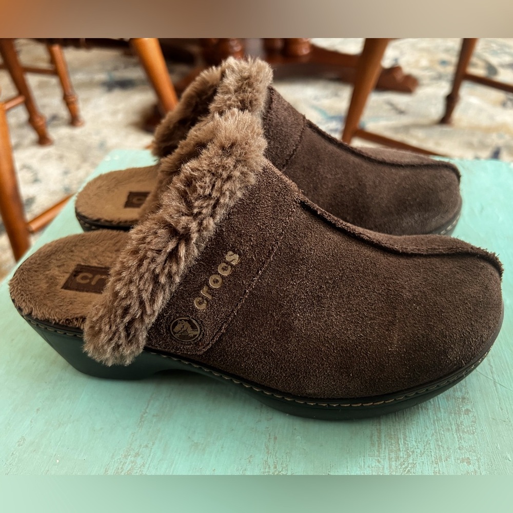 Croc’s shoes/clogs size 7. Winter, comfy Boho style!